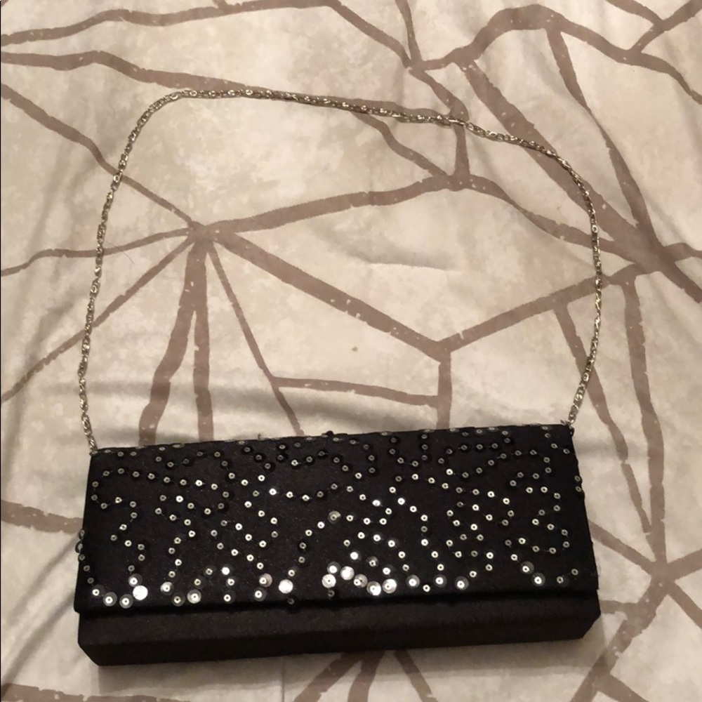 Black & Silver Clutch🛍